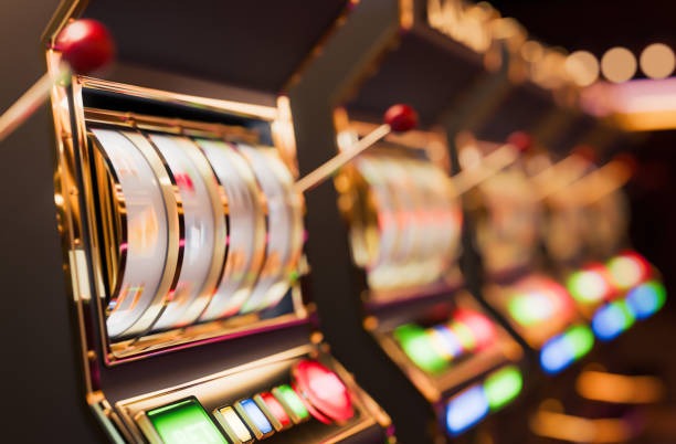 Aviator game interface showing multiplier display and cash-out button